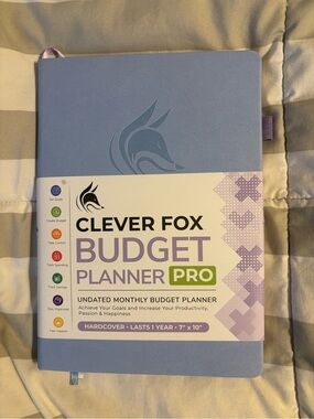 Clever Fox Budget Planner Pro - Periwinkle Cover